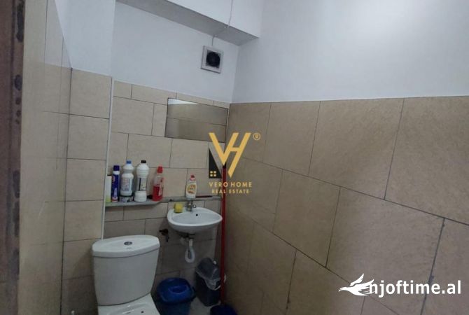 Ambient biznesi me qera 1+1 ne Tirane - 1,500 Euro