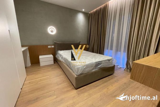 Shtepi me qera Vila Luksoze ne Tirane, 2+1, Mobilimi E mobiluar, Pagesa 3,000  Euro.