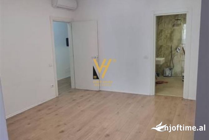 Ambient biznesi me qera 3+1 ne Tirane - 1,500 Euro