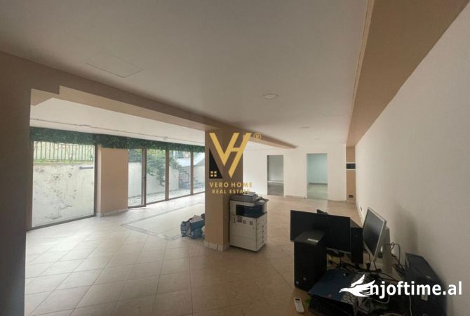Ambient biznesi me qera 1+1 ne Tirane - 2,000 Euro