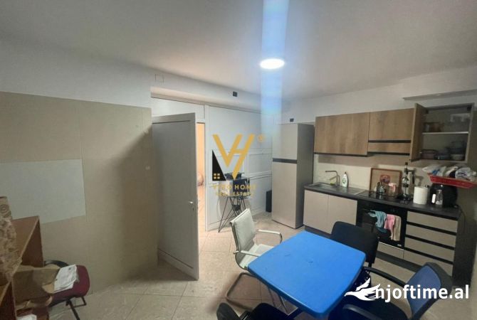 Ambient biznesi me qera 1+1 ne Tirane - 2,000 Euro