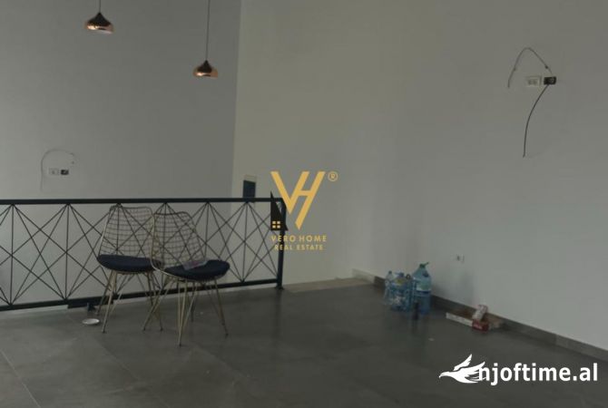 Ambient biznesi me qera 1+1 ne Tirane - 30,000 Leke