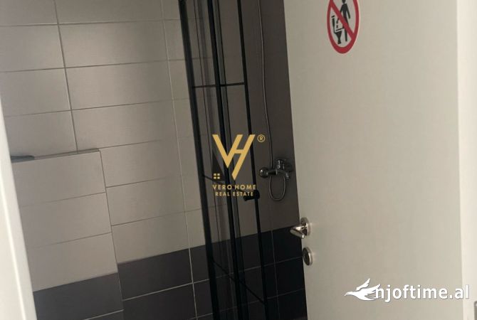 Shtepi me qera Apartament ne Tirane, 3+1, Mobilimi E mobiluar, Pagesa 1,200  Euro.