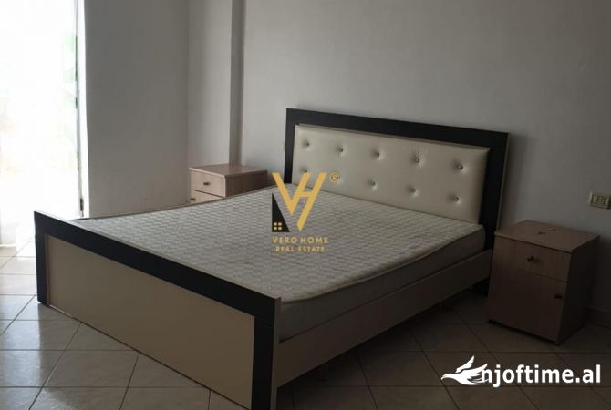 Shtepi me qera 2+1 ne Tirane - 400 Euro