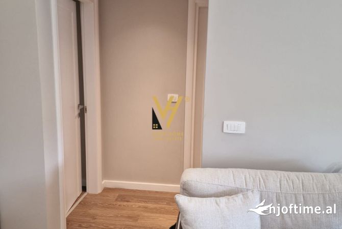 Shtepi me qera Apartament ne Tirane, 2+1, Mobilimi E mobiluar, Pagesa 1,100  Euro.