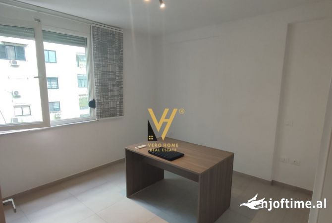 Ambient biznesi me qera 3+1 ne Tirane - 650 Euro