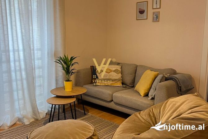 Shtepi me qera 2+1 ne Tirane - 800 Euro