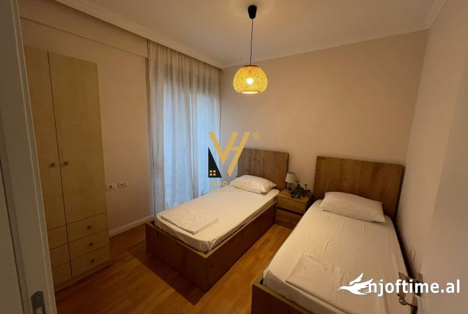 Shtepi me qera 2+1 ne Tirane - 800 Euro