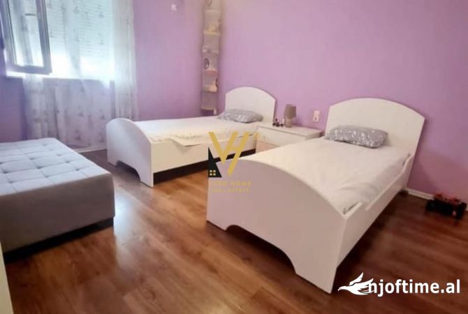 Shtepi me qera Apartament ne Tirane, 3+1, Mobilimi E mobiluar, Pagesa 1,100  Euro.