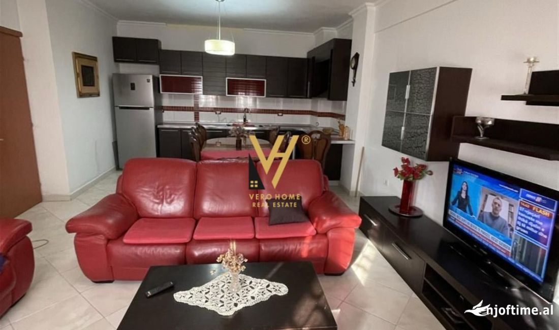 Shtepi me qera Apartament ne Tirane, 2+1, Mobilimi E mobiluar, Pagesa 450  Euro.