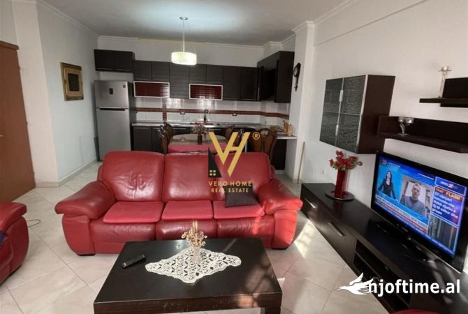 Shtepi me qera 2+1 ne Tirane - 450 Euro