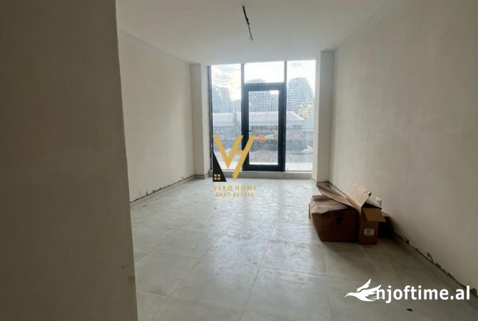 Ambient biznesi ne shitje 3+1 ne Tirane - 108,000 Euro