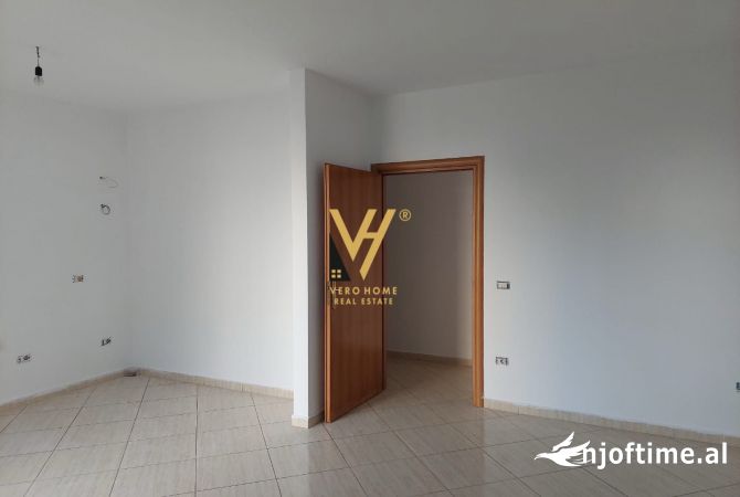 Shtepi ne shitje 2+1 ne Tirane - 135,000 Euro