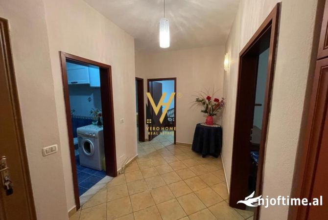 Shtepi me qera Apartament ne Tirane, 2+1, Mobilimi E mobiluar, Pagesa 50,000  Leke.