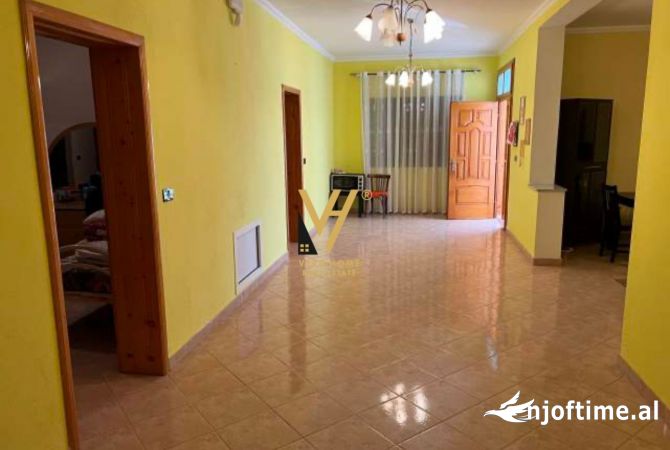 Shtepi ne shitje 7+1 ne Durres - 250,000 Euro