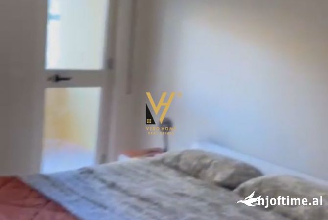 Shtepi me qera Apartament ne Tirane, 3+1, Mobilimi E mobiluar, Pagesa 800  Euro.