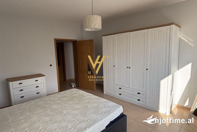 Shtepi me qera Apartament ne Tirane, 1+1, Mobilimi E mobiluar, Pagesa 730  Euro.