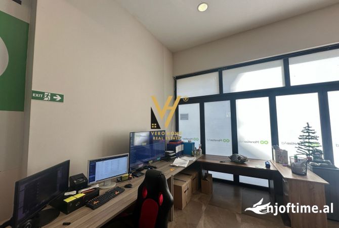 Ambient biznesi ne shitje 1+1 ne Tirane - 215,000 Dollar