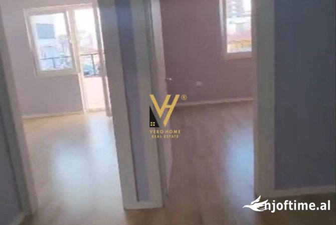 JEPET ZYRE 85 M2 ME QERA TE PAZARI I RI 500 EURO