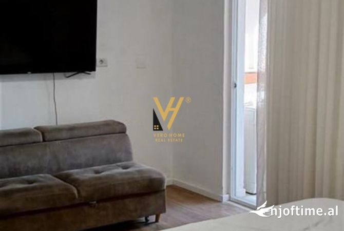 Shtepi me qera 1+1 ne Tirane - 450 Euro