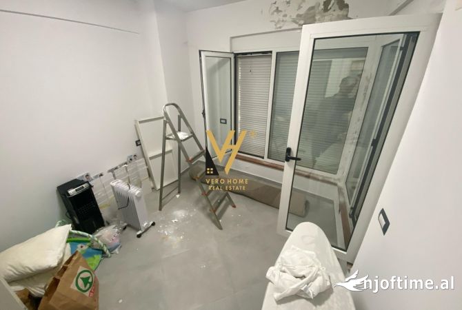 Shtepi me qera Apartament ne Tirane, 3+1, Mobilimi E mobiluar, Pagesa 1,200  Euro.