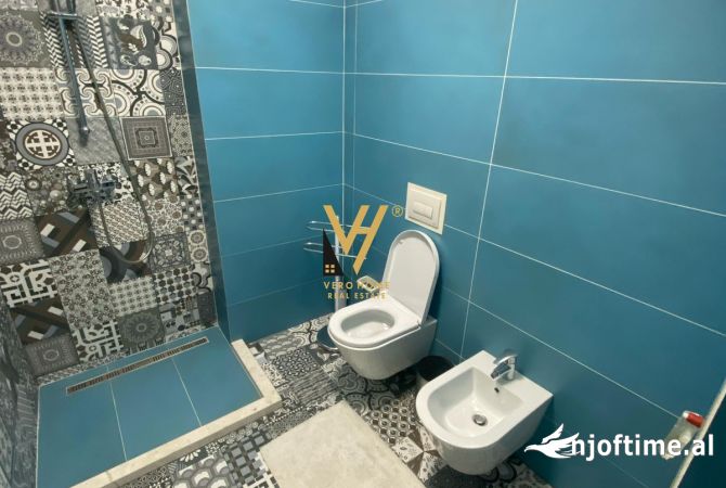 Shtepi me qera Apartament ne Tirane, 3+1, Mobilimi E mobiluar, Pagesa 1,200  Euro.