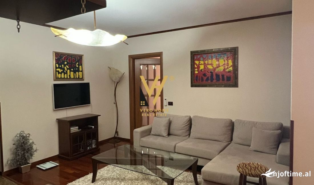 Shtepi me qera Apartament ne Tirane, 1+1, Mobilimi E mobiluar, Pagesa 700  Euro.