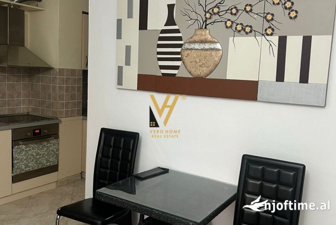 Shtepi me qera Garsoniere ne Tirane - 450 Euro