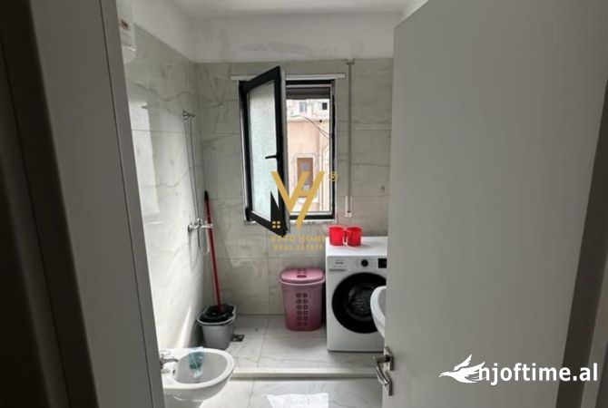 Shtepi ne shitje 2+1 ne Tirane - 180,000 Euro