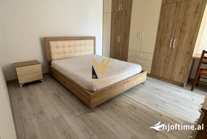 Shtepi me qera Apartament ne Tirane, 2+1, Mobilimi E mobiluar, Pagesa 500  Euro.