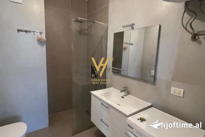 Shtepi me qera Apartament ne Tirane, 2+1, Mobilimi E mobiluar, Pagesa 500  Euro.