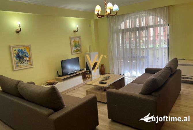 Shtepi me qera 3+1 ne Tirane - 1,000 Euro