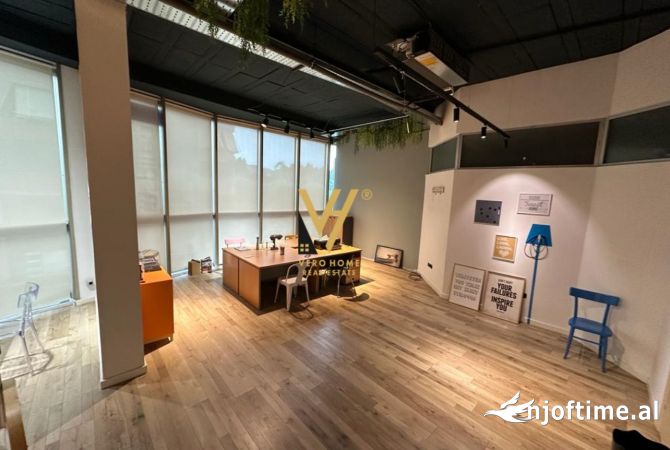 JEPET ZYRE 52 M2 ME QERA TE MYSLYM SHYRI 1.500 EURO