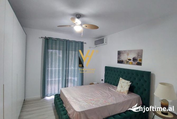 Shtepi me qera 2+1 ne Tirane - 75,000 Leke