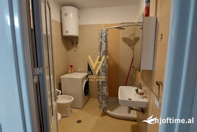 Shtepi me qera Apartament ne Tirane, 2+1, Mobilimi E mobiluar, Pagesa 75,000  Leke.