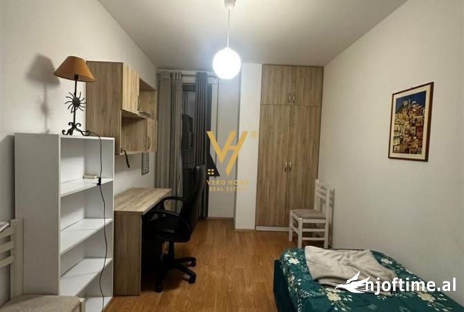 Shtepi me qera Apartament ne Tirane, 2+1, Mobilimi E mobiluar, Pagesa 700  Euro.
