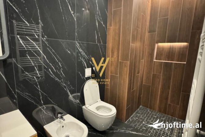 Shtepi me qera Apartament ne Tirane, 3+1, Mobilimi E mobiluar, Pagesa 2,500  Euro.