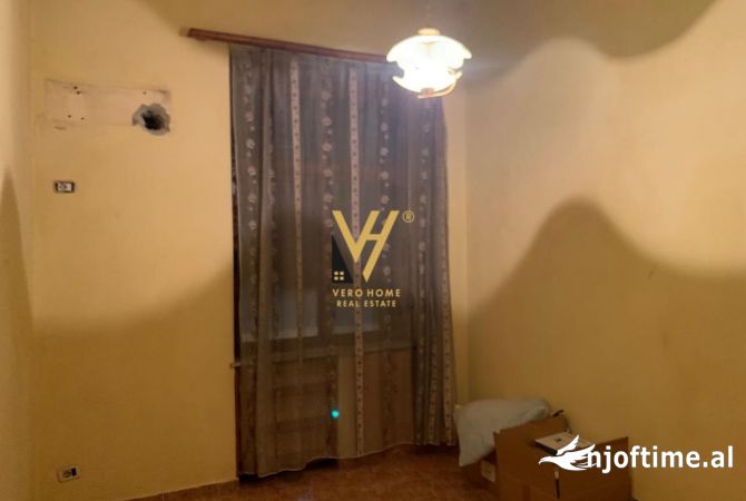 Ambient biznesi me qera 3+1 ne Tirane - 1,500 Euro