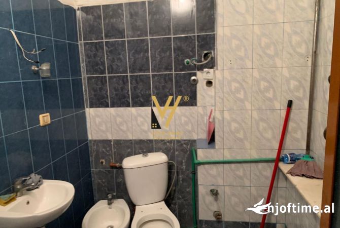 Ambient biznesi me qera 3+1 ne Tirane - 1,500 Euro