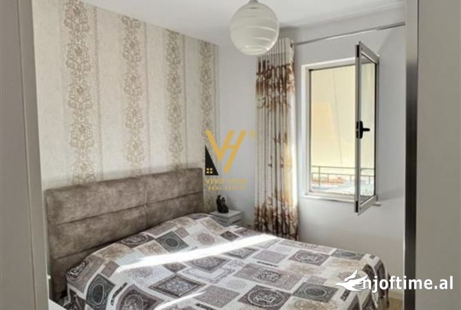 Shtepi me qera Apartament ne Tirane, 3+1, Mobilimi E mobiluar, Pagesa 900  Euro.