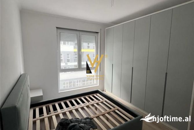 Shtepi ne shitje Apartament ne Tirane, 2+1, Mobilimi E mobiluar, Pagesa 130,000  Euro.