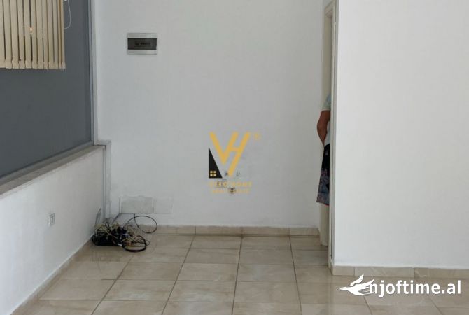 Ambient biznesi ne shitje 1+1 ne Tirane - 68,000 Euro