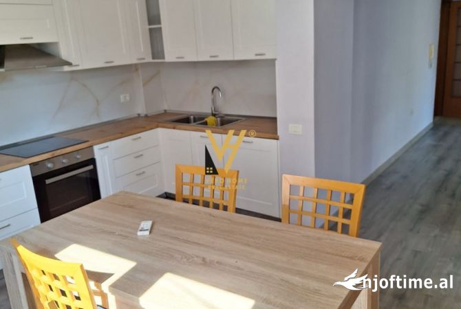 Shtepi ne shitje 2+1 ne Tirane - 210,000 Euro
