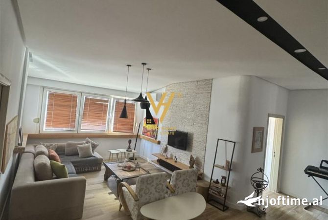 Shtepi me qera 2+1 ne Tirane - 800 Euro