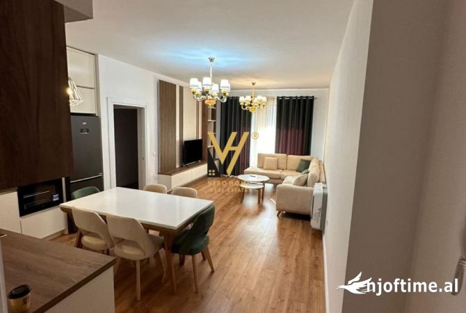 Shtepi me qera 2+1 ne Tirane - 1,200 Euro