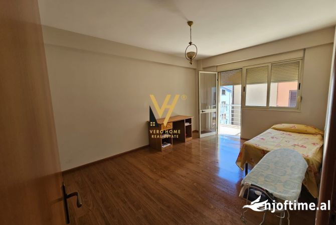 Shtepi me qera 2+1 ne Tirane - 50,000 Leke