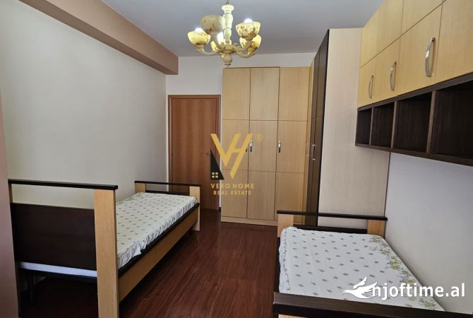 Shtepi me qera Apartament ne Tirane, 2+1, Mobilimi E mobiluar, Pagesa 50,000  Leke.