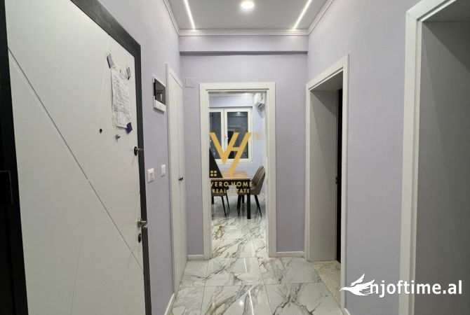 Ambient biznesi me qera 3+1 ne Tirane - 1,000 Euro