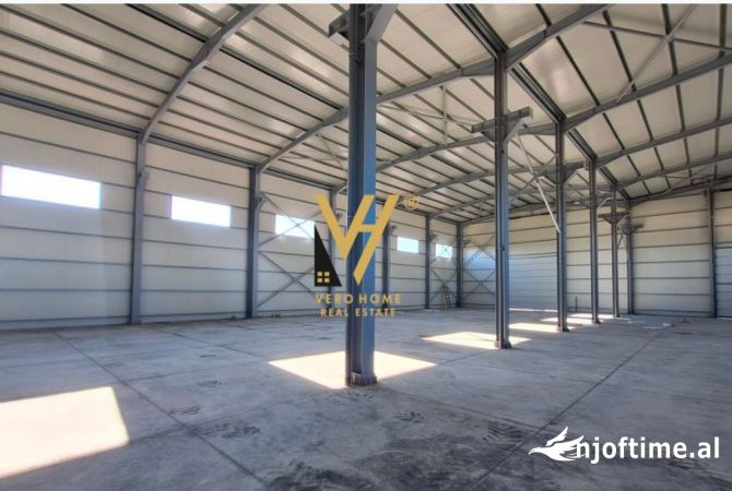 Ambiente Commerciale in Affitto 4+1 a Durazzo - 4,500 Euro