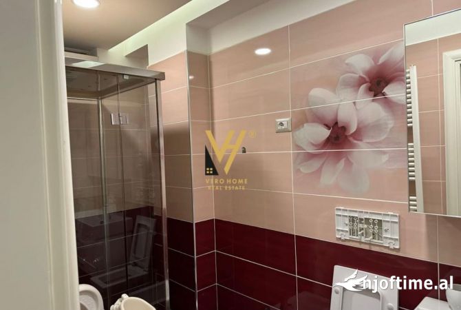 Shtepi ne shitje Apartament ne Tirane, 2+1, Mobilimi E mobiluar, Pagesa 240,000  Euro.